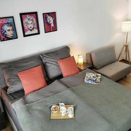 Neues City Center Piano Appartement Mit Netflix Klagenfurt am Woerthersee Eksteriør billede