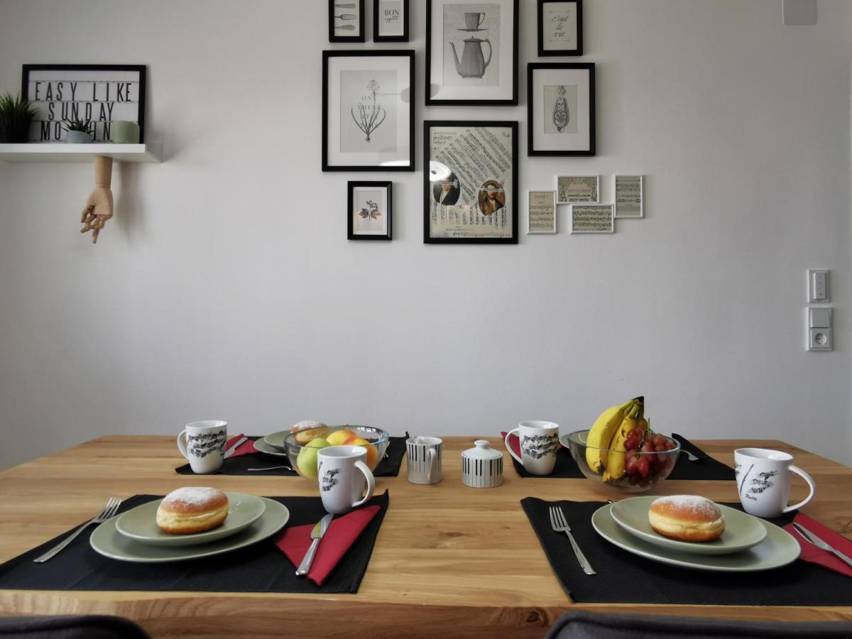 Neues City Center Piano Appartement Mit Netflix Klagenfurt am Woerthersee Eksteriør billede