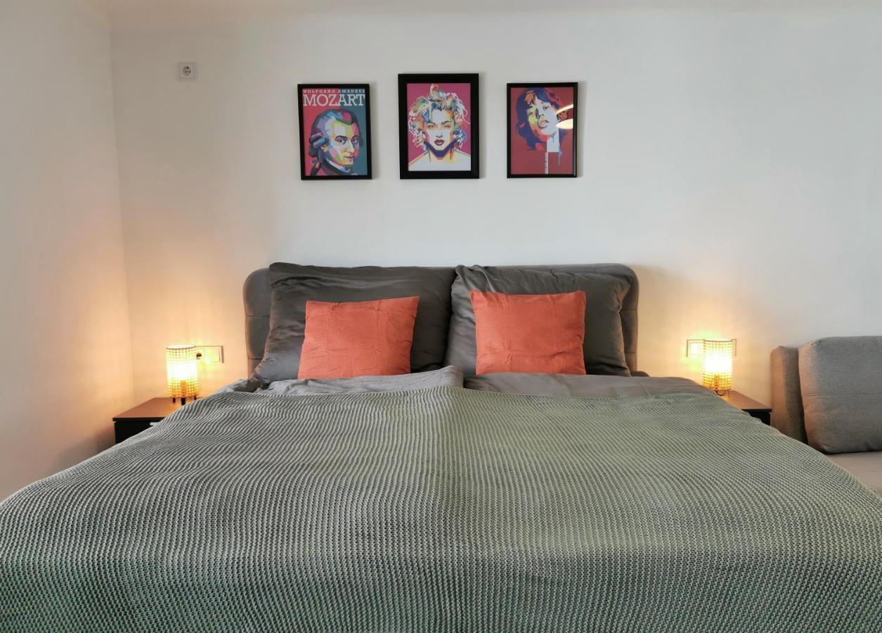Neues City Center Piano Appartement Mit Netflix Klagenfurt am Woerthersee Eksteriør billede