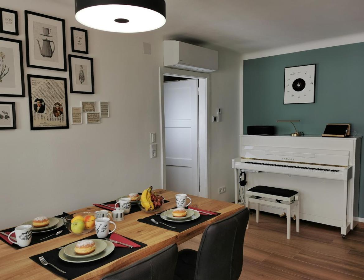 Neues City Center Piano Appartement Mit Netflix Klagenfurt am Woerthersee Eksteriør billede